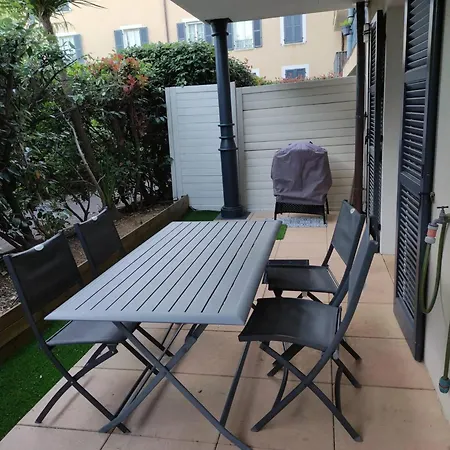 Pres De Avec Piscine